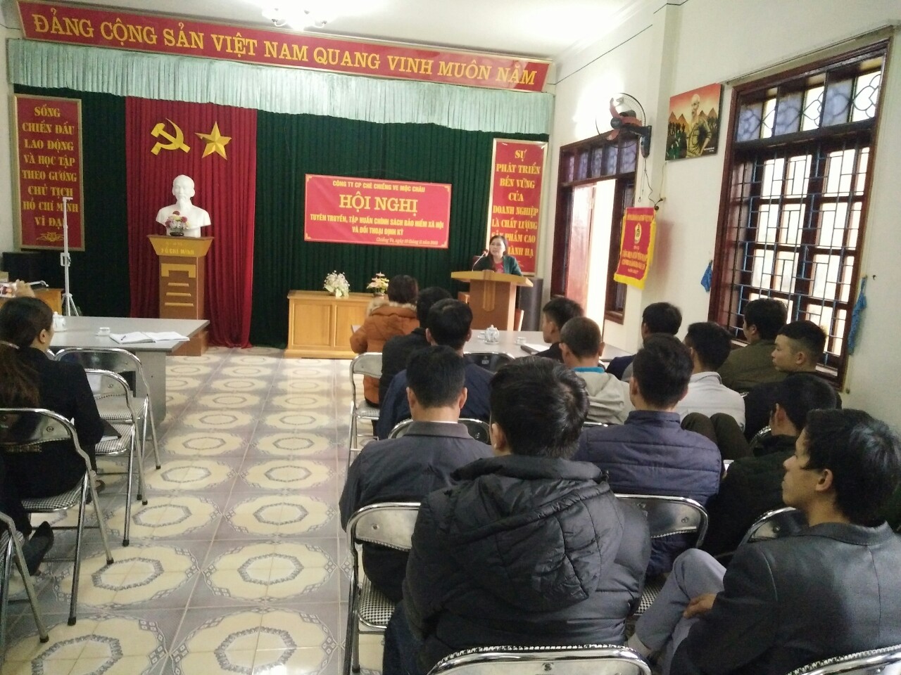 Đối thoại định kỳ